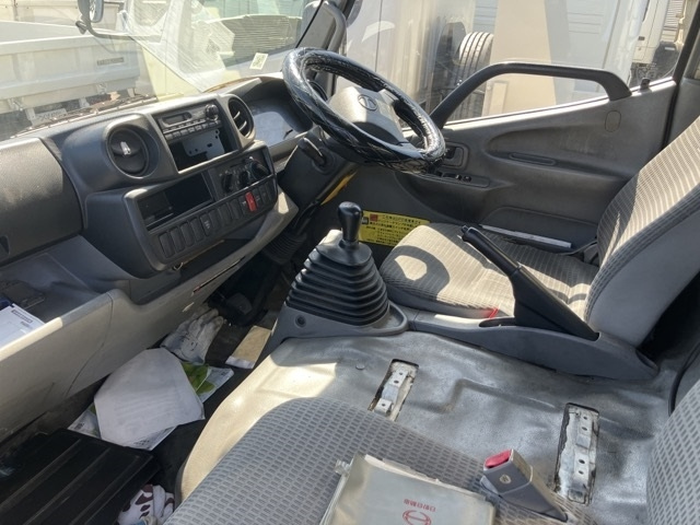 HINO DUTRO 2012