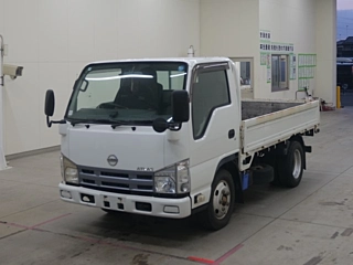 NISSAN ATLAS 2010
