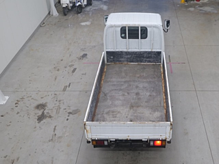 NISSAN ATLAS 2010