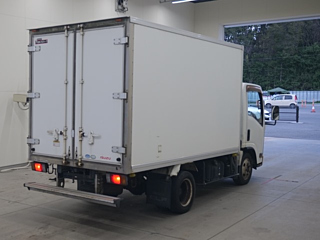 ISUZU ELF 2012