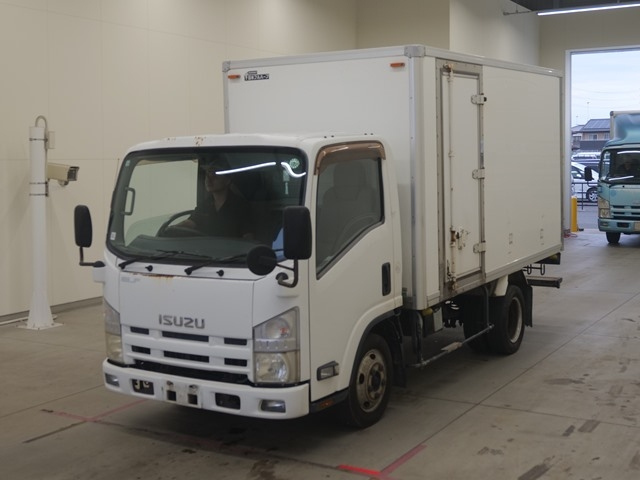 ISUZU ELF 2012
