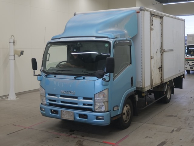 ISUZU ELF 2010