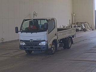 HINO DUTRO 2017
