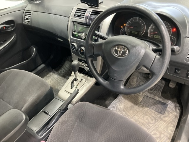 TOYOTA COROLLA 2010