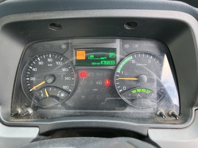 NISSAN UD SERIES 2015