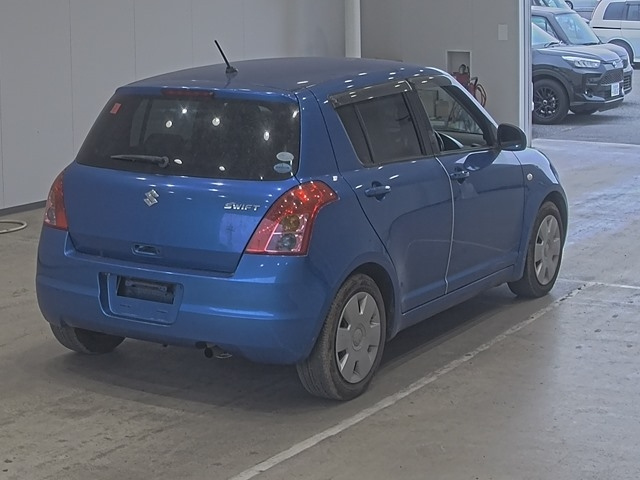 SUZUKI SWIFT 2010