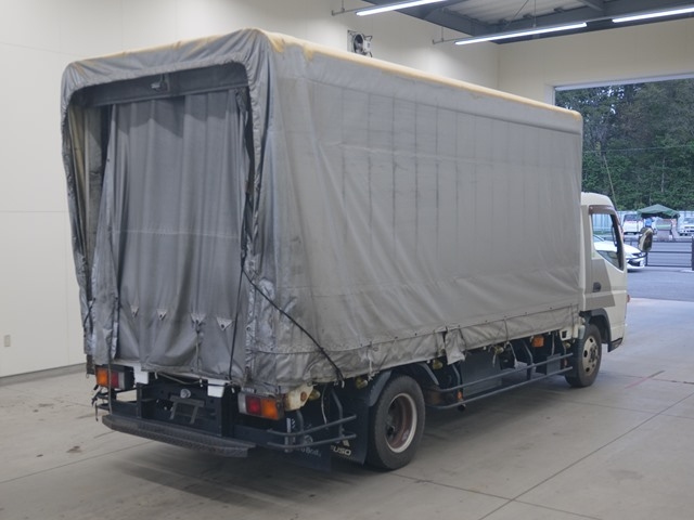 MITSUBISHI CANTER 2010