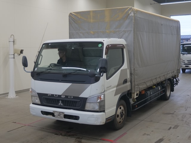 MITSUBISHI CANTER 2010