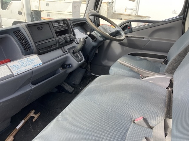 MITSUBISHI CANTER 2011