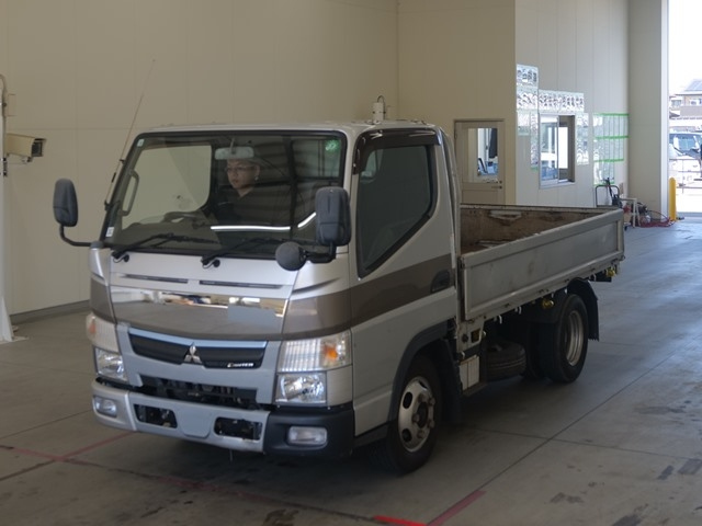 MITSUBISHI CANTER 2016