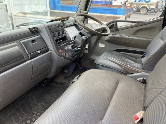 MITSUBISHI CANTER 2010