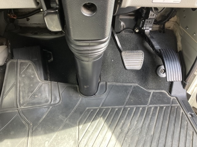 MITSUBISHI CANTER 2016