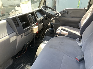 NISSAN CONDOR 2011