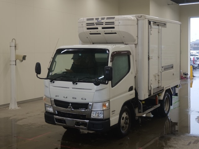 MITSUBISHI CANTER 2015