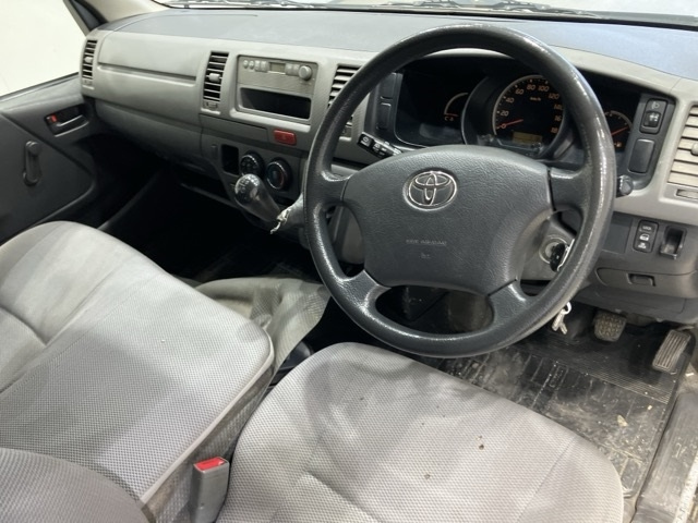 TOYOTA HIACE VAN 2008