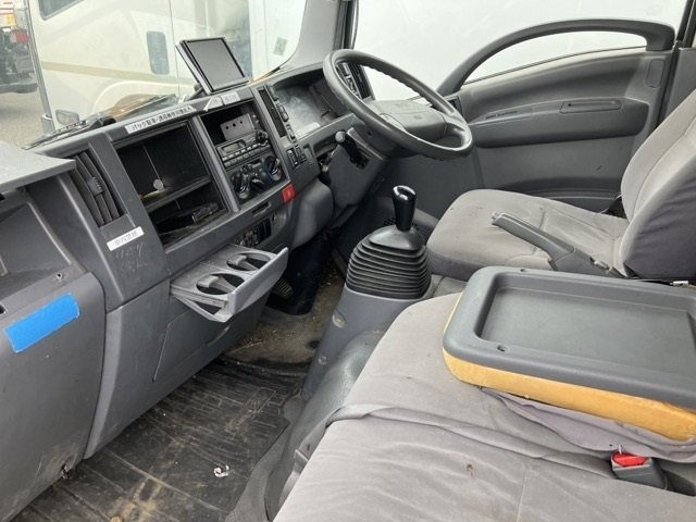 ISUZU ELF 2013