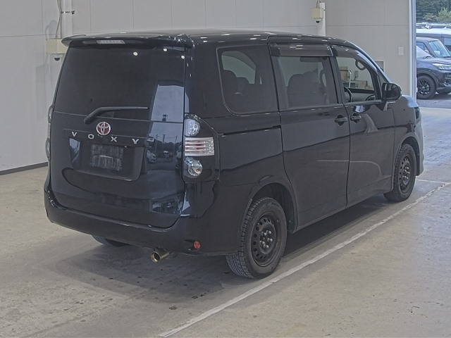 TOYOTA VOXY 2009