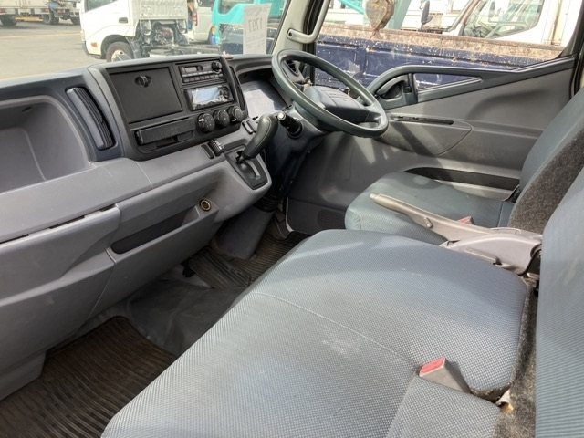 MITSUBISHI CANTER 2015