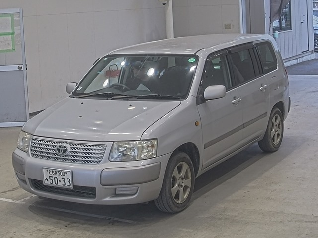 TOYOTA SUCCEED 2011