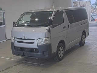 TOYOTA HIACE VAN 2017