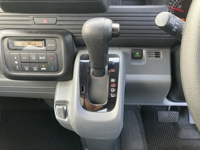 HONDA N VAN 2019