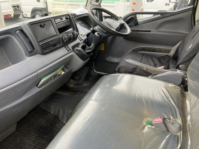 MITSUBISHI CANTER 2013