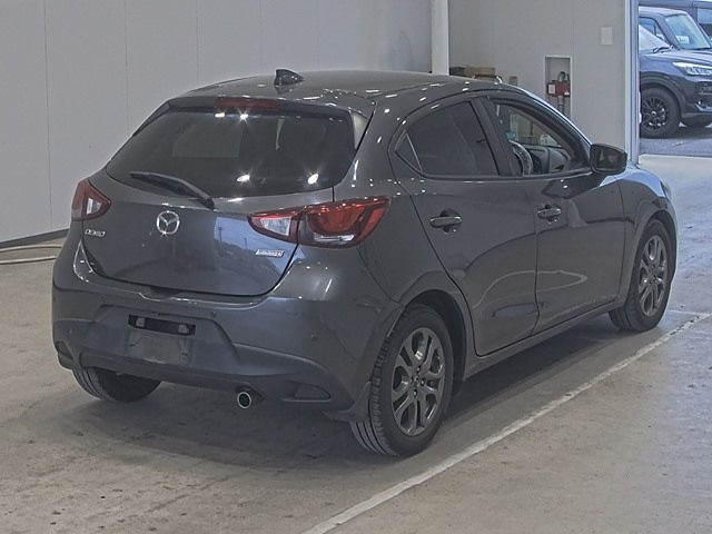 MAZDA DEMIO 2017