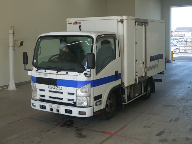 ISUZU ELF 2009