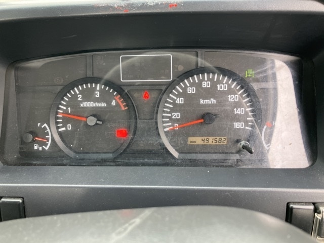 ISUZU ELF 2010