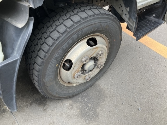 ISUZU ELF 2010