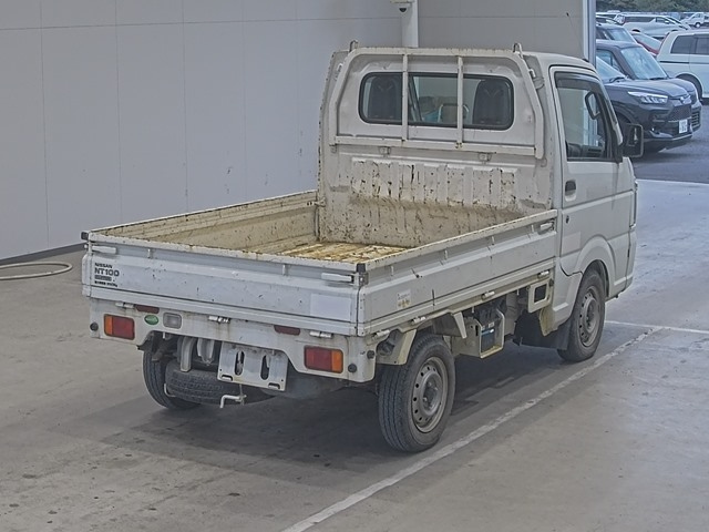 NISSAN CLIPPER TRUCK 2015