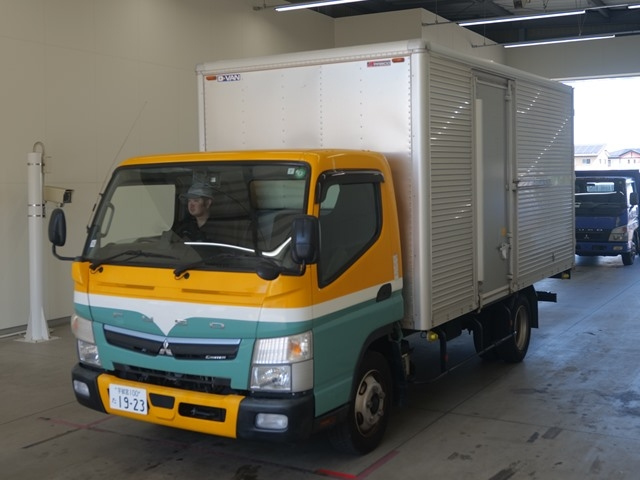 MITSUBISHI CANTER 2019