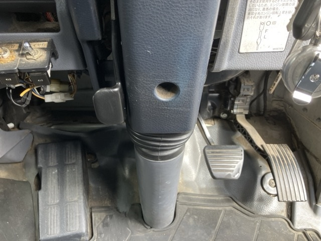 MITSUBISHI CANTER 2014