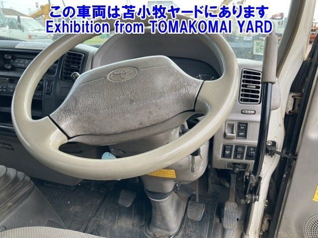 TOYOTA DYNA 2009