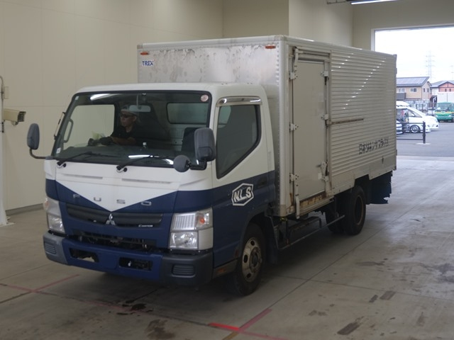 MITSUBISHI CANTER 2013