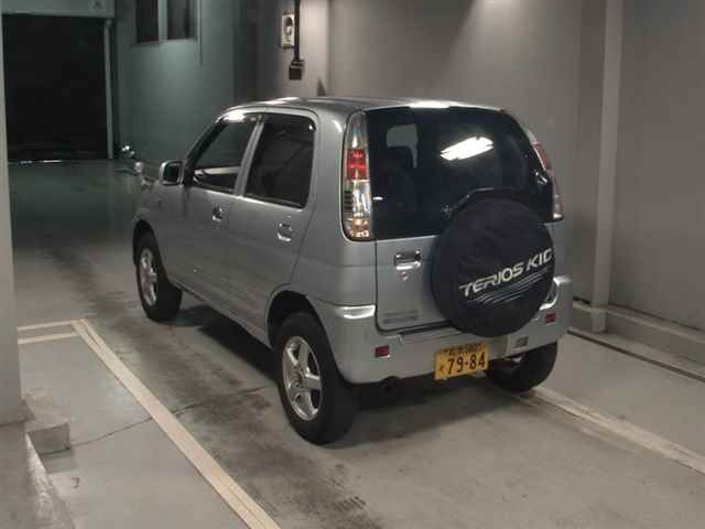 DAIHATSU TERIOS KID 2010