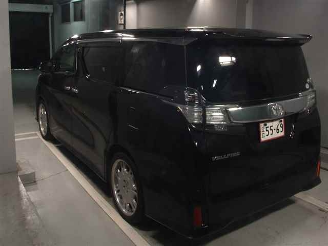 TOYOTA VELLFIRE 2015