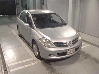 NISSAN TIIDA LATIO 2010