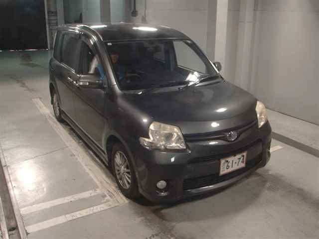 TOYOTA SIENTA 2011