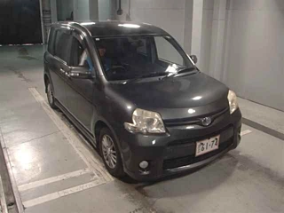 TOYOTA SIENTA 2011