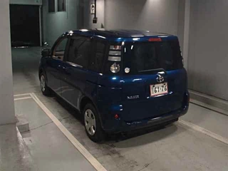 TOYOTA SIENTA 2009