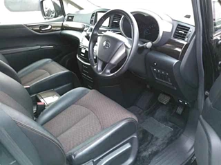 NISSAN ELGRAND 2010