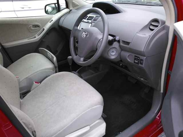 TOYOTA VITZ 2008