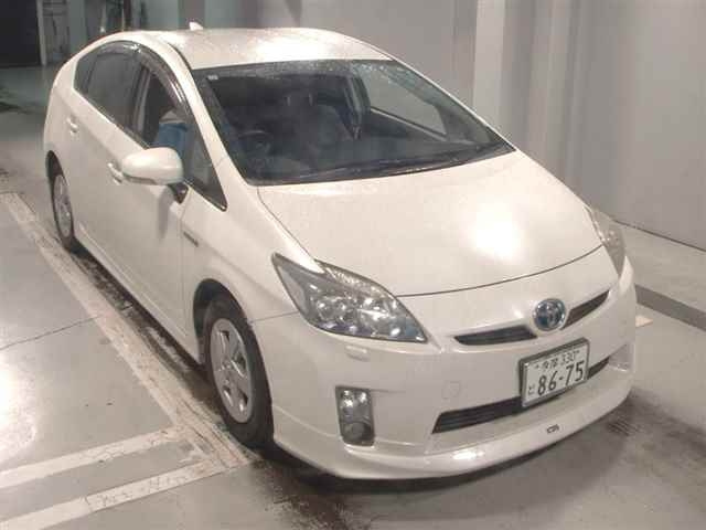TOYOTA PRIUS 2011