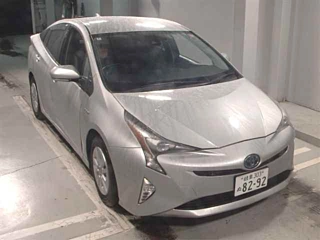 TOYOTA PRIUS 2018