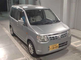 NISSAN OTTI 2013