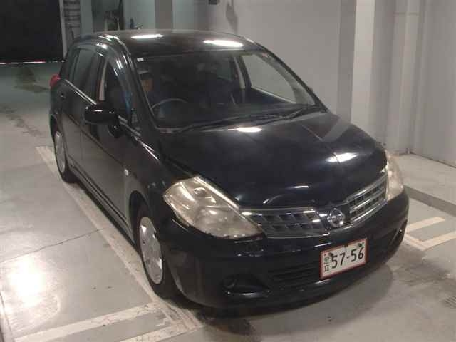 NISSAN TIIDA 2011