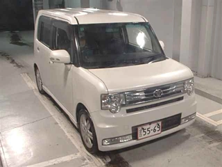 TOYOTA PIXIS SPACE 2014