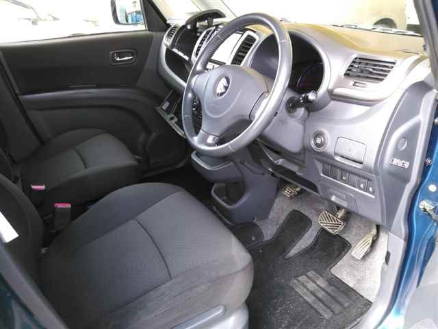 SUZUKI SOLIO 2011