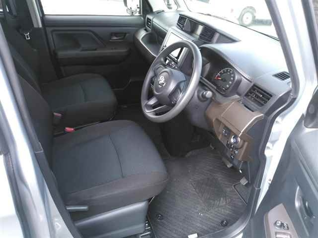 TOYOTA ROOMY 2023